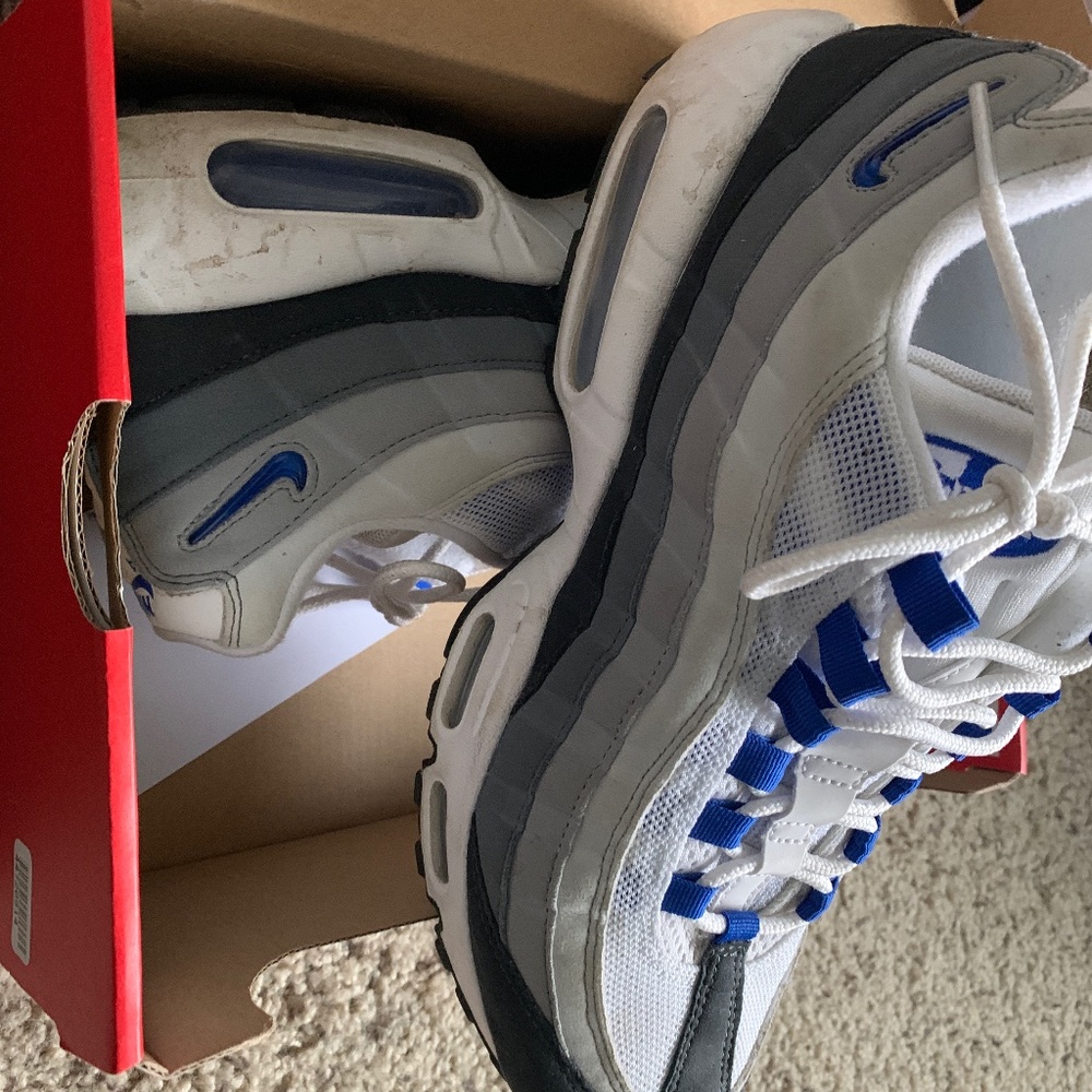 Nike air max 95 SC. SIZE MEN 9.5  gently worn
